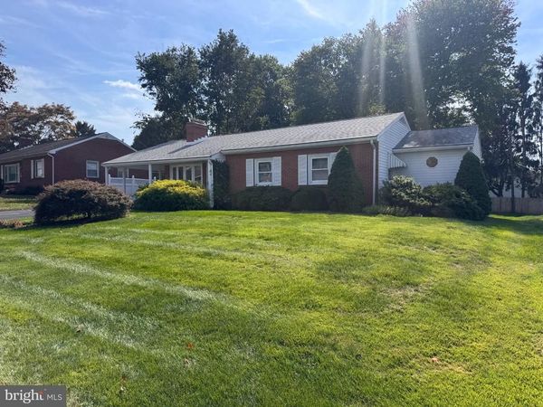 17933 OAK RIDGE DRIVE , HAGERSTOWN, MD 21740