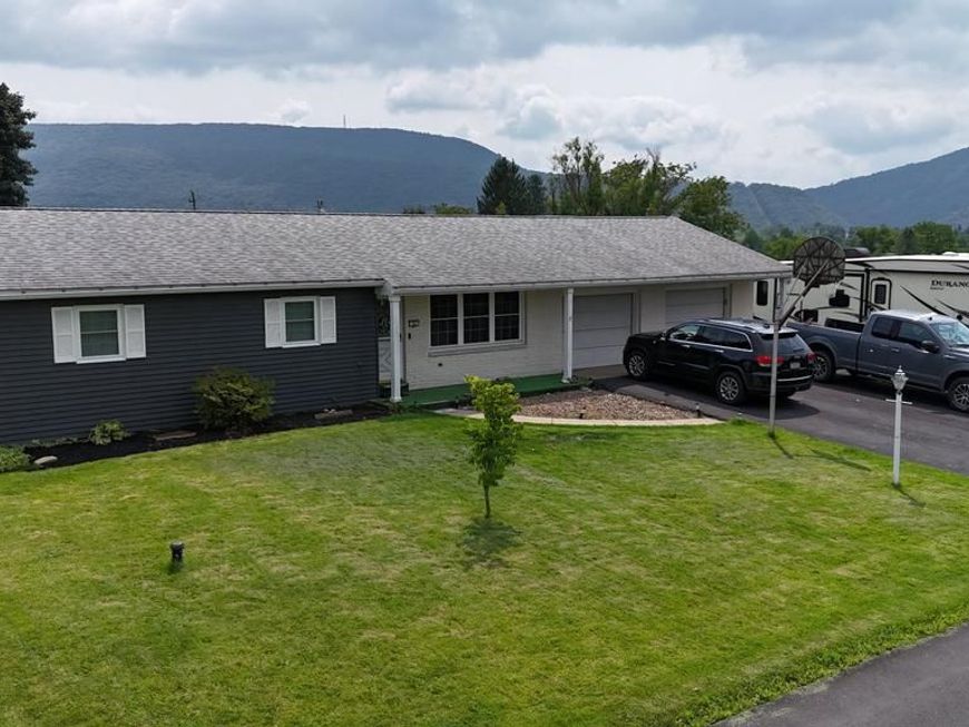 58 Woodland Circle , Reedsville, PA 17084 Main Photo