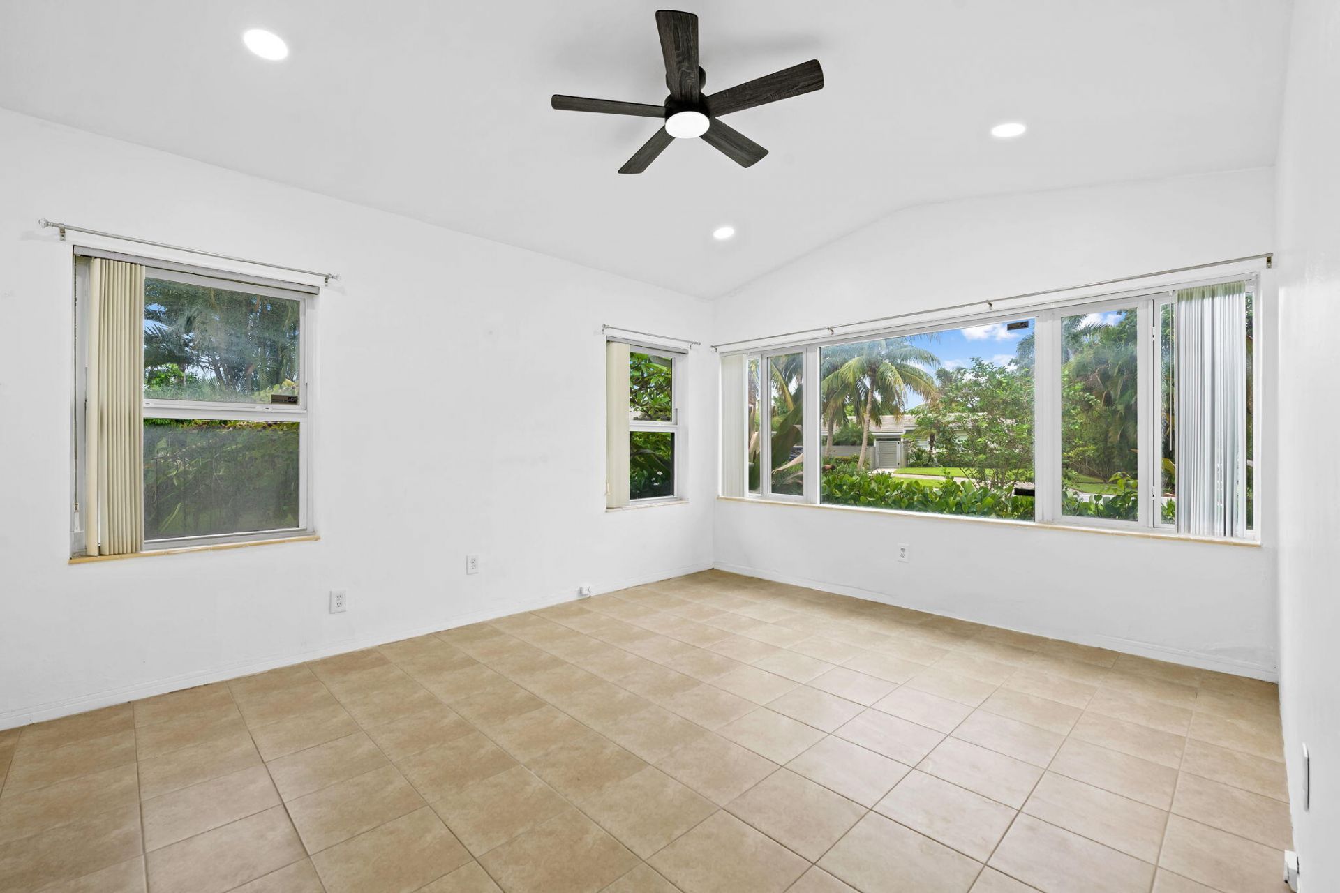1705 NE 26th Avenue, Fort Lauderdale, FL 33305 Photo