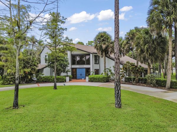 13885 Greentree Trail, Wellington, FL 33414