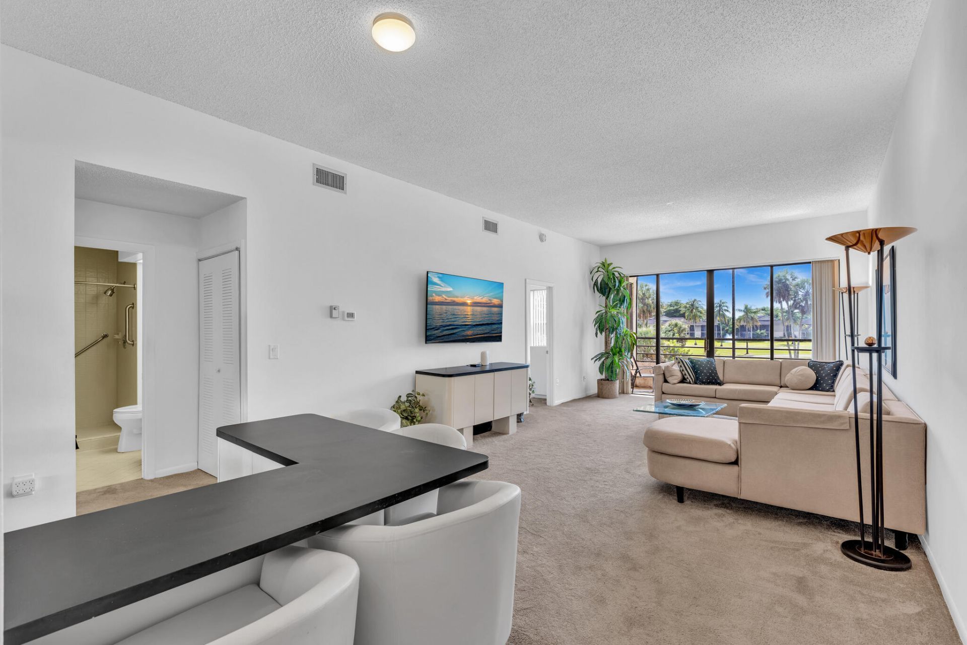 7508 La Paz Boulevard, Unit 204, Boca Raton, FL 33433 Photo