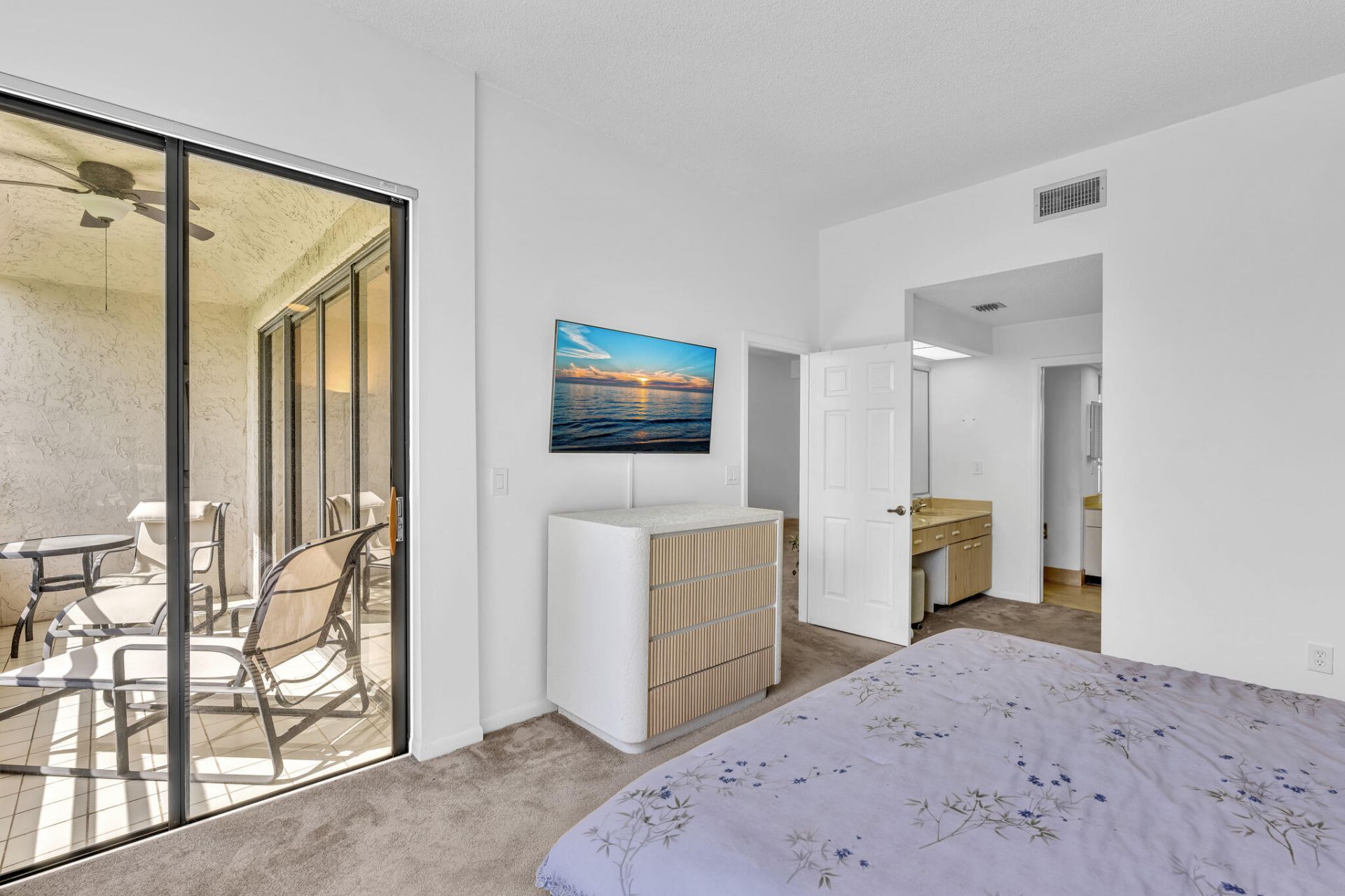 7508 La Paz Boulevard, Unit 204, Boca Raton, FL 33433 Photo