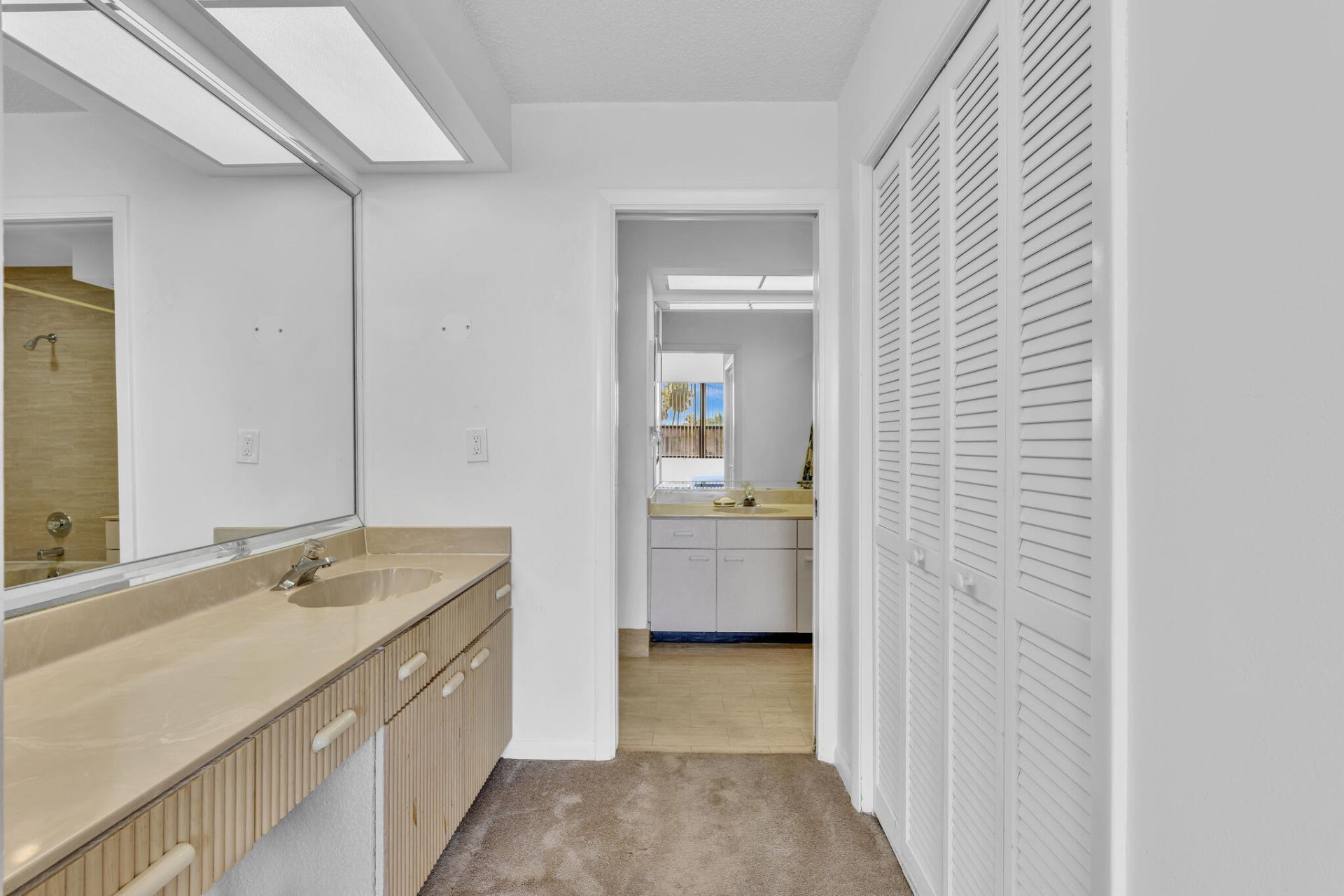 7508 La Paz Boulevard, Unit 204, Boca Raton, FL 33433 Photo