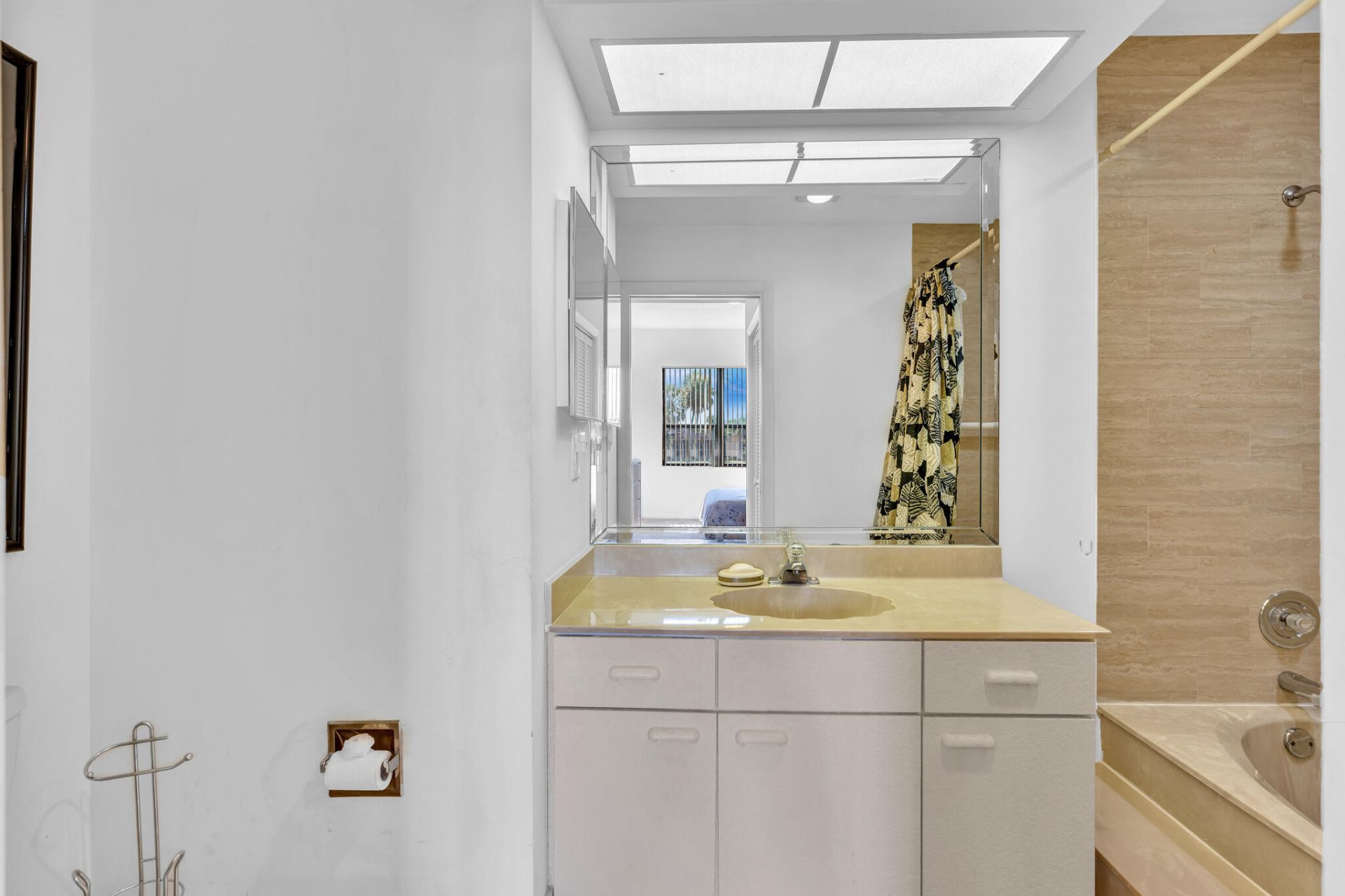 7508 La Paz Boulevard, Unit 204, Boca Raton, FL 33433 Photo