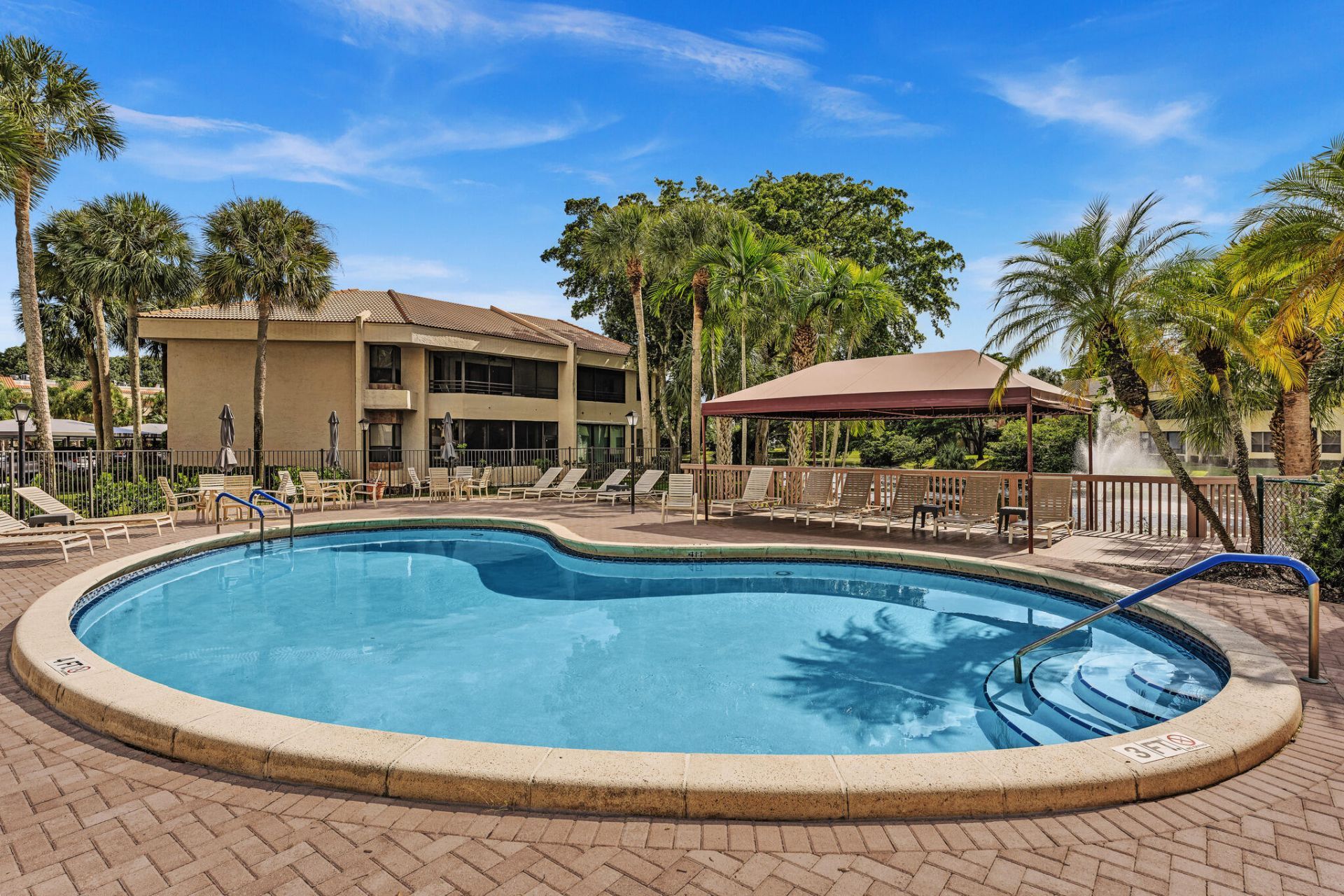 7508 La Paz Boulevard, Unit 204, Boca Raton, FL 33433 Photo