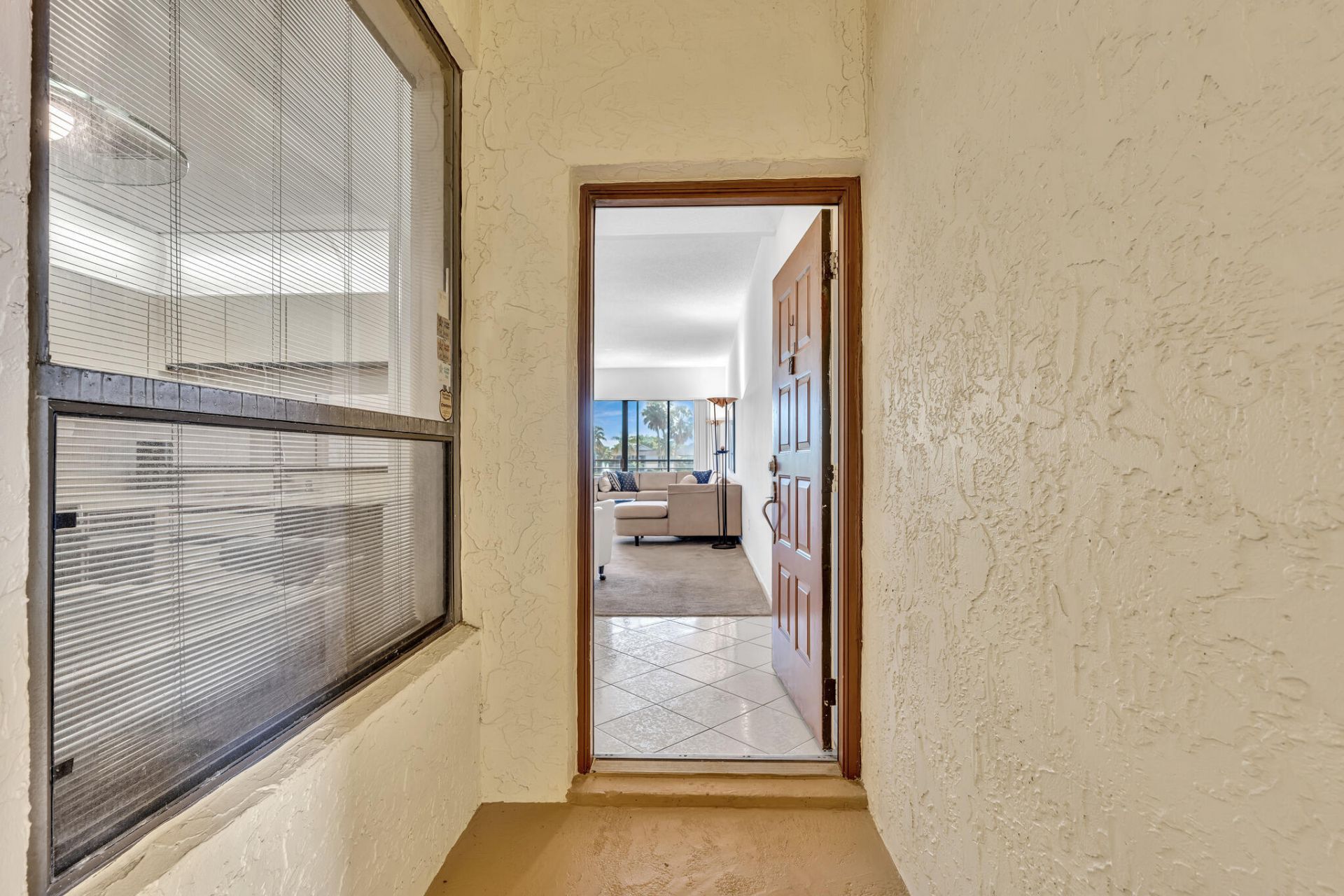 7508 La Paz Boulevard, Unit 204, Boca Raton, FL 33433 Photo