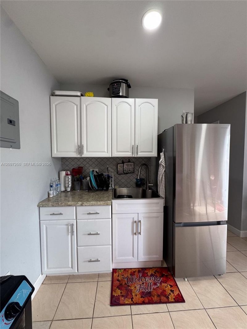 9270 SW 43rd St , Miami, FL 33165 Photo