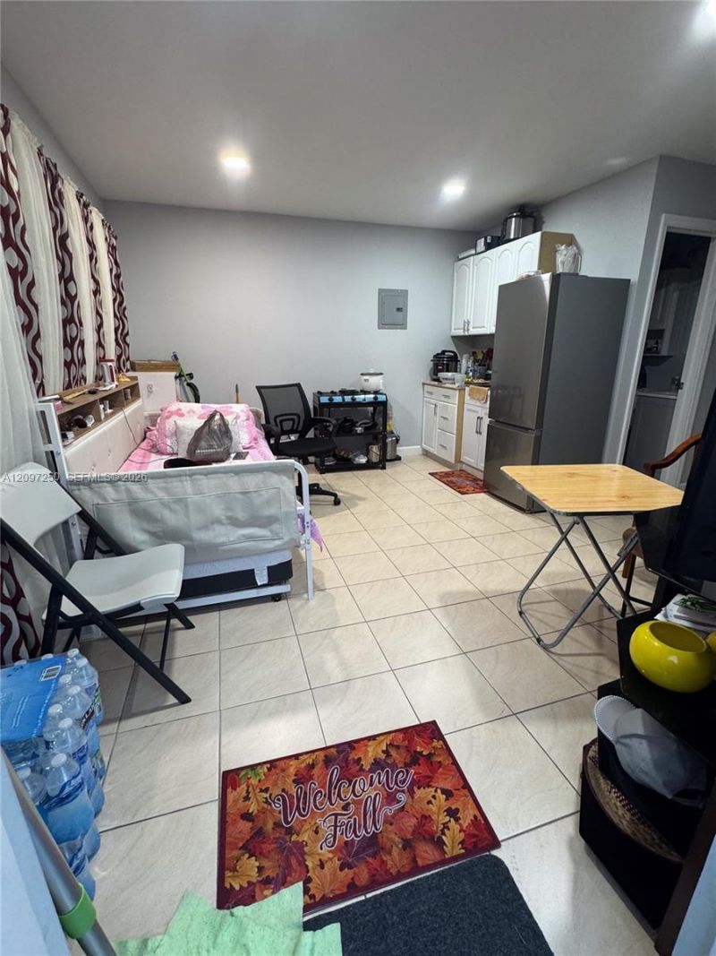 9270 SW 43rd St , Miami, FL 33165 Photo