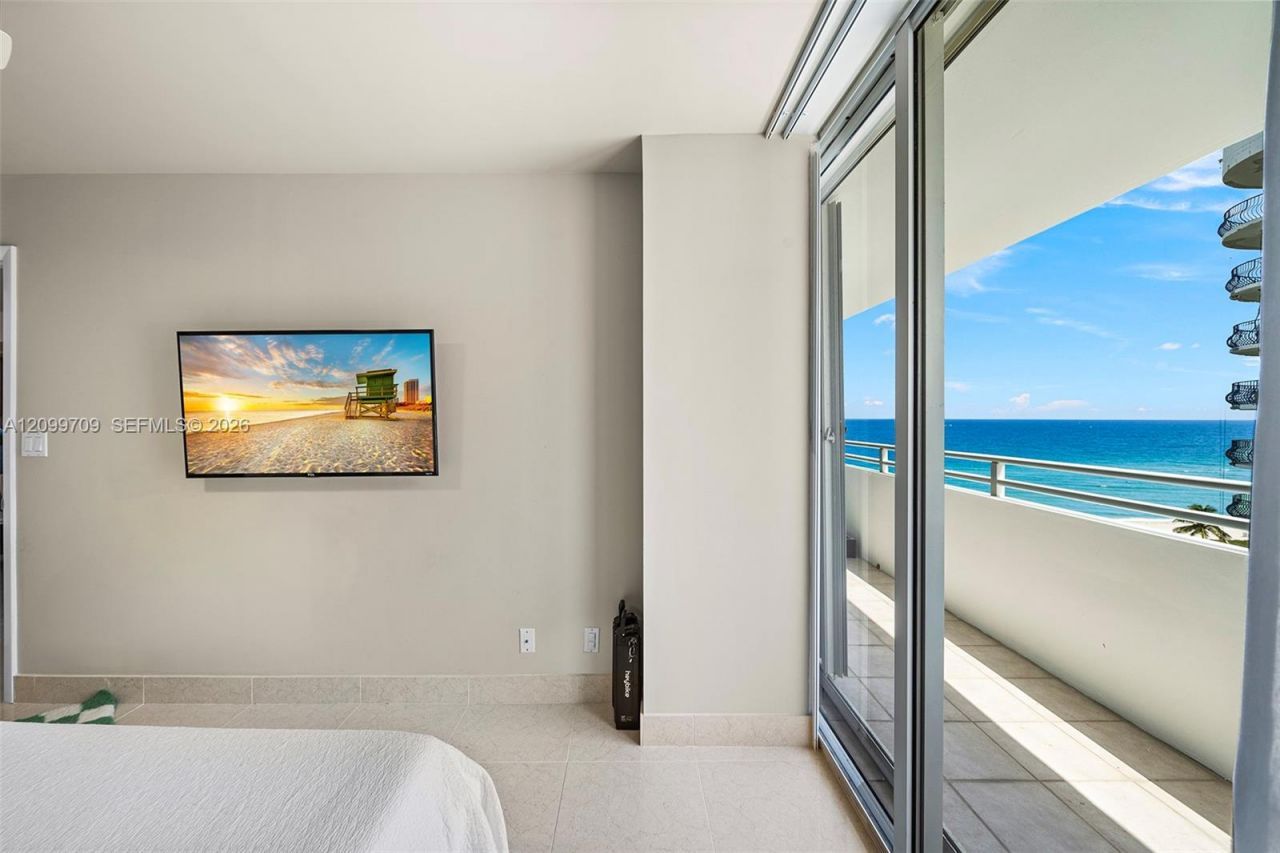 8911 Collins Ave , Unit 904, Surfside, FL 33154 Photo