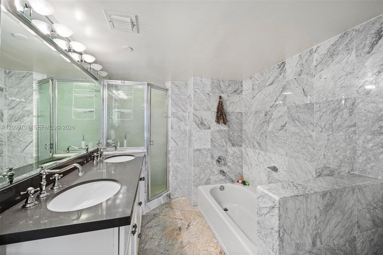 8911 Collins Ave , Unit 904, Surfside, FL 33154 Photo
