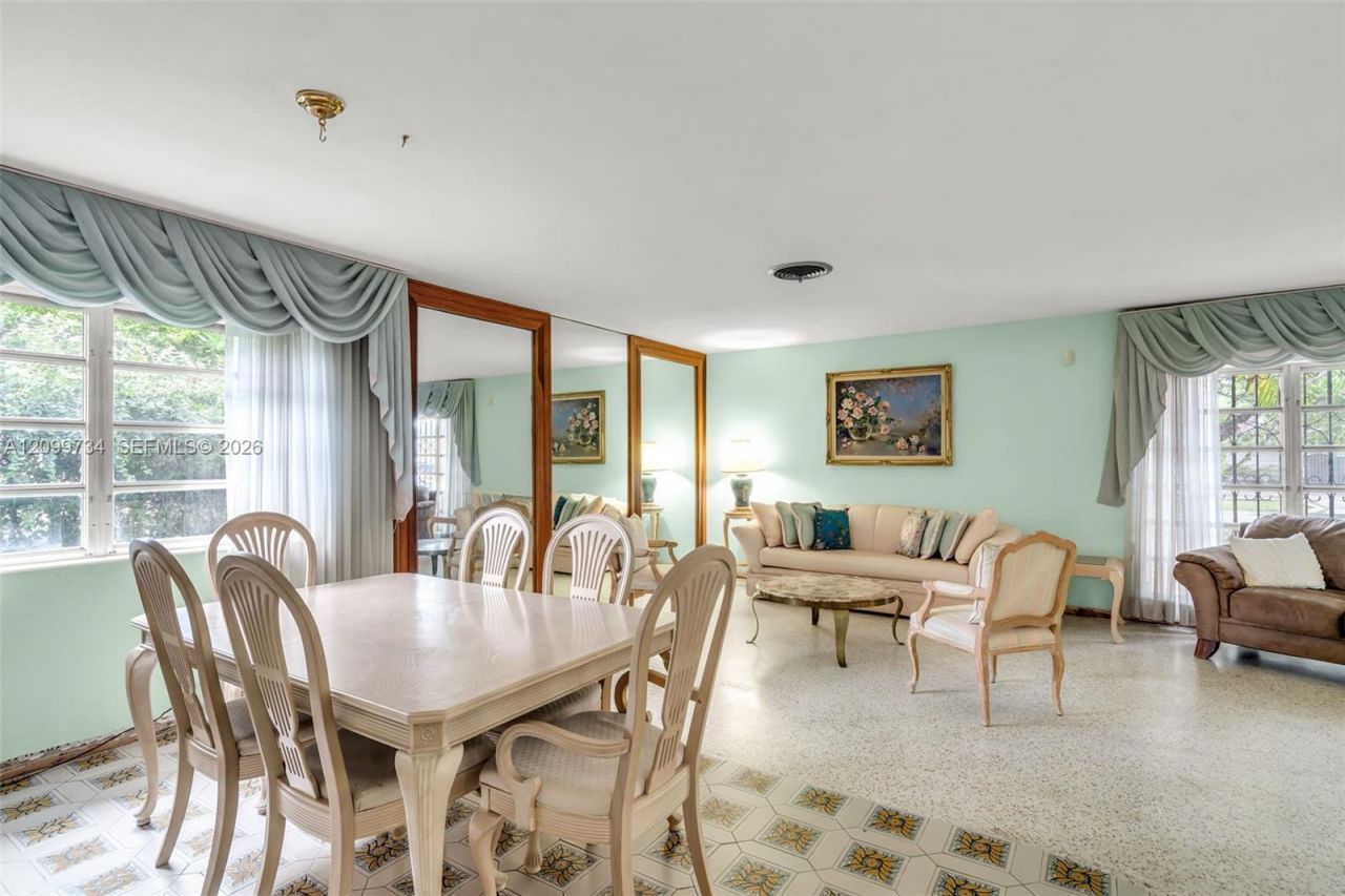 7200 S Miami Lakeway S, Miami Lakes, FL 33014 Photo