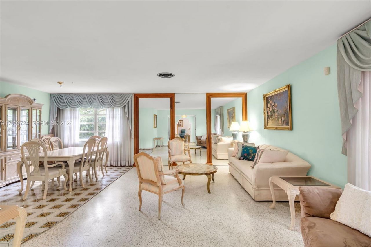 7200 S Miami Lakeway S, Miami Lakes, FL 33014 Photo