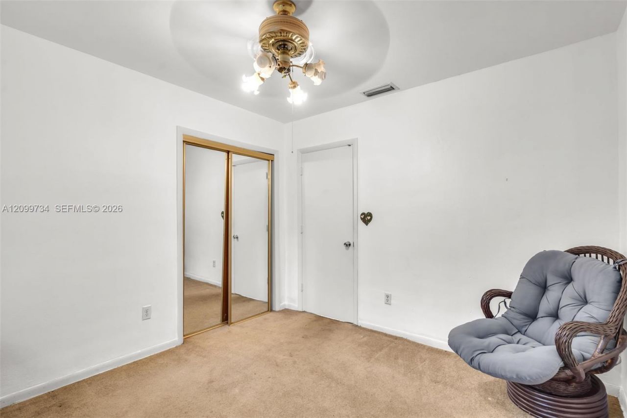 7200 S Miami Lakeway S, Miami Lakes, FL 33014 Photo