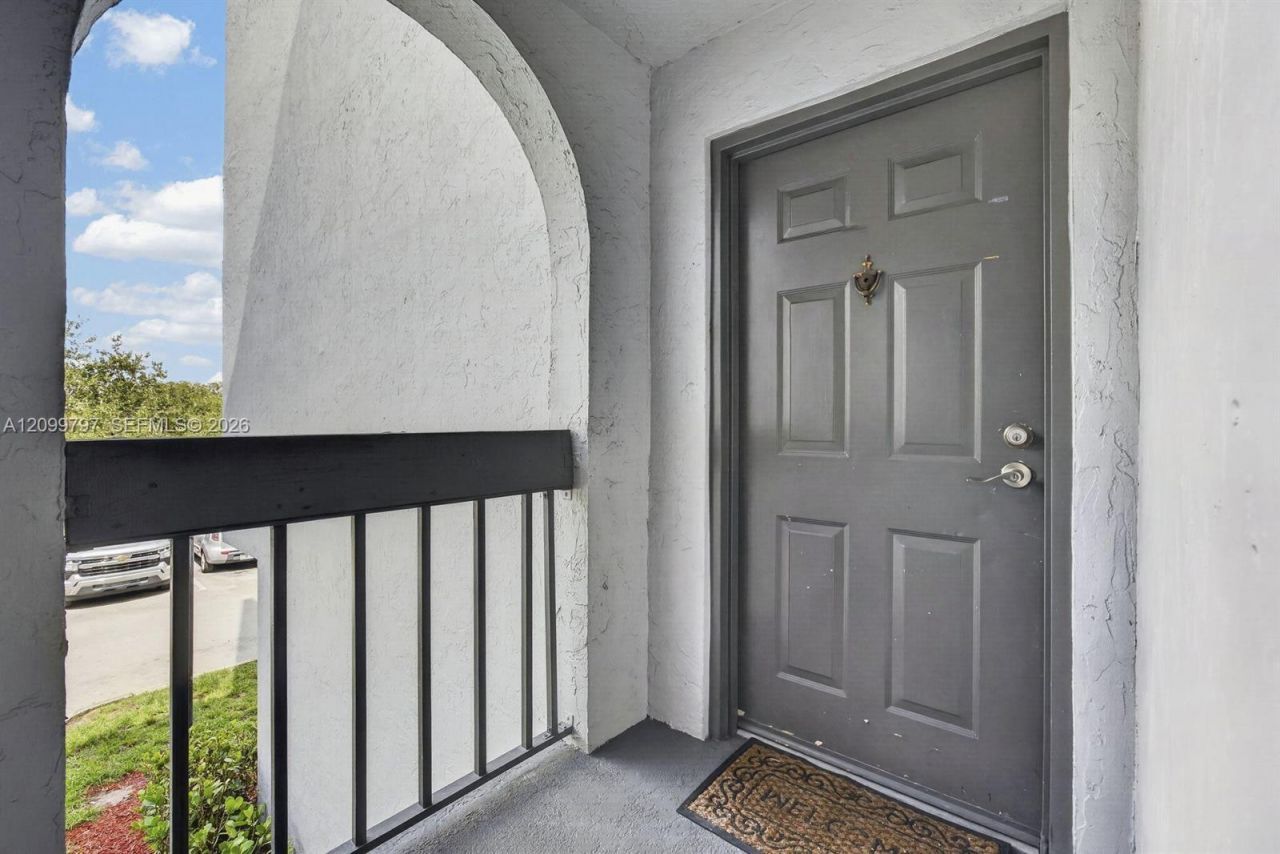 1750 N Congress Ave , Unit 401, West Palm Beach, FL 33401 Photo