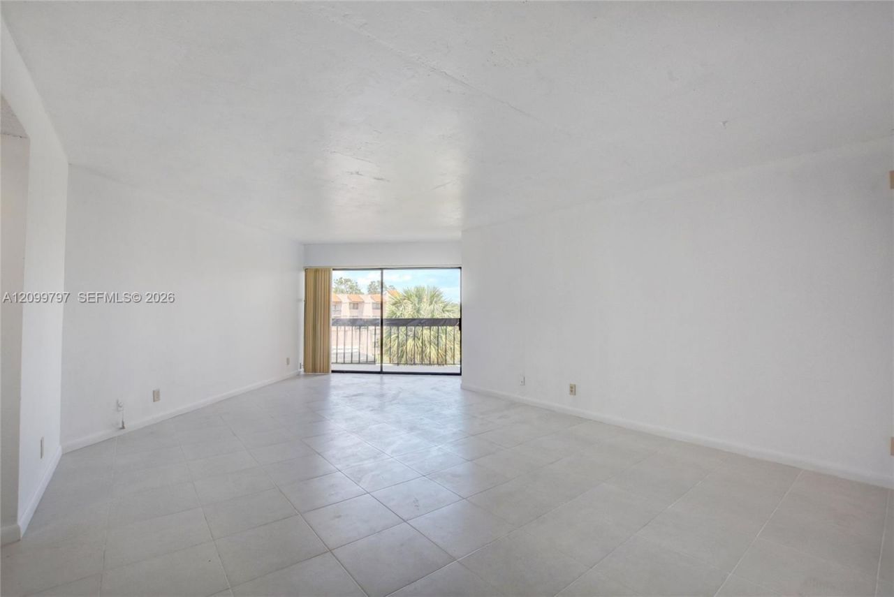 1750 N Congress Ave , Unit 401, West Palm Beach, FL 33401 Photo