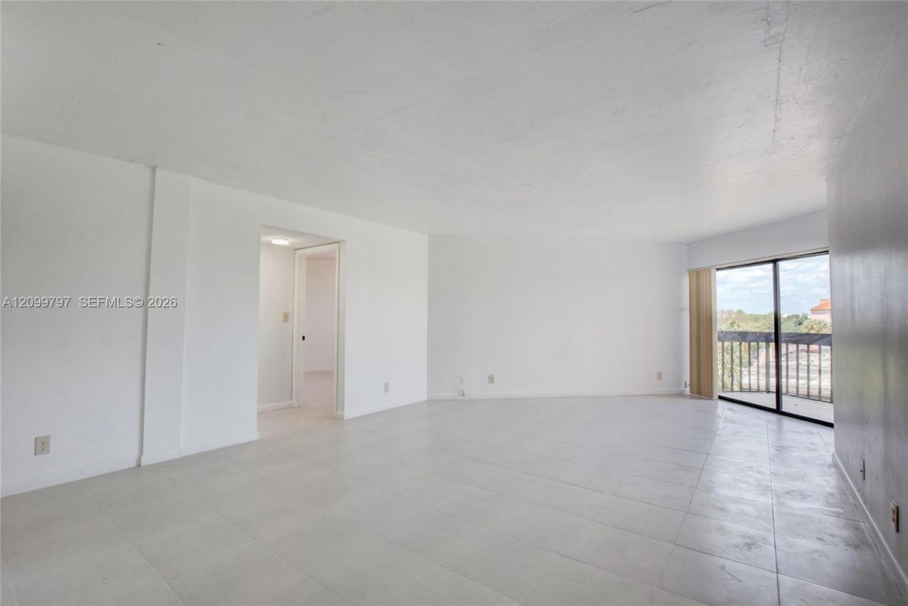 1750 N Congress Ave , Unit 401, West Palm Beach, FL 33401 Photo