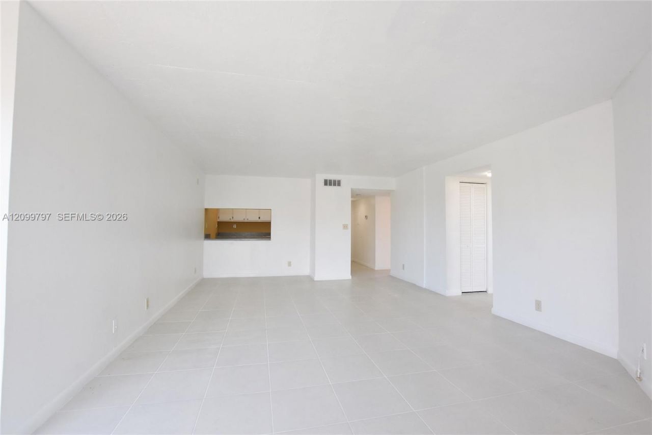 1750 N Congress Ave , Unit 401, West Palm Beach, FL 33401 Photo
