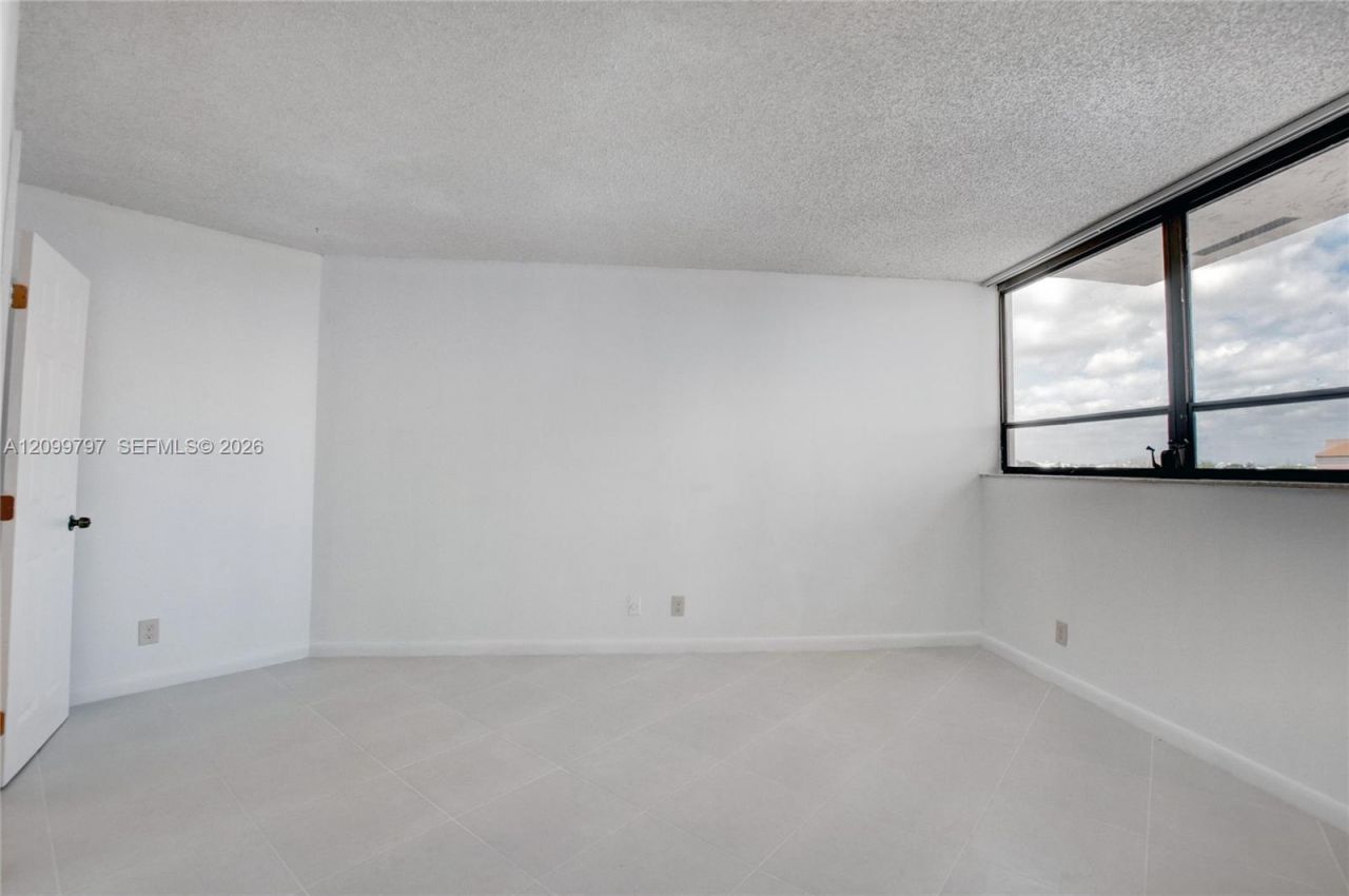1750 N Congress Ave , Unit 401, West Palm Beach, FL 33401 Photo