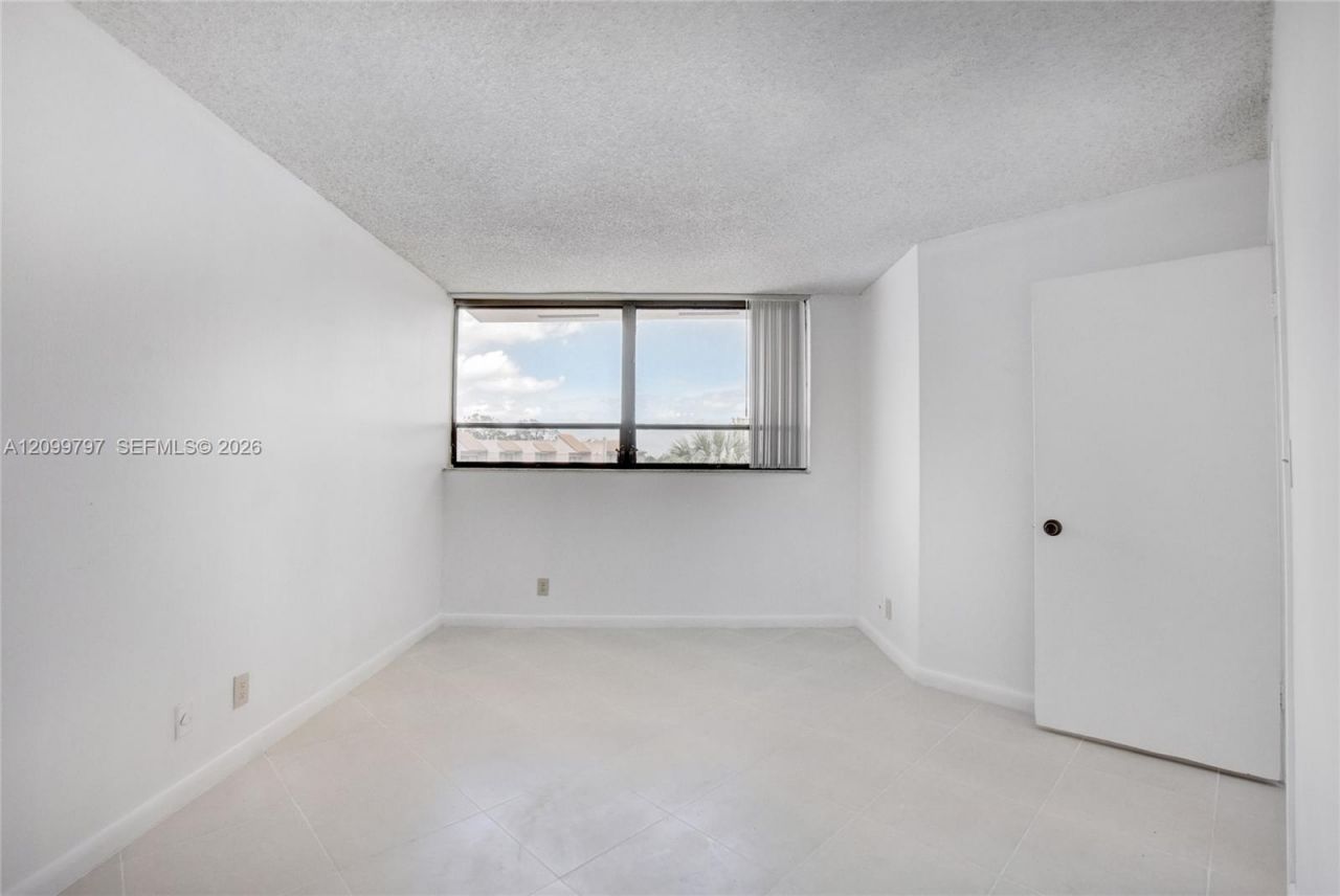 1750 N Congress Ave , Unit 401, West Palm Beach, FL 33401 Photo