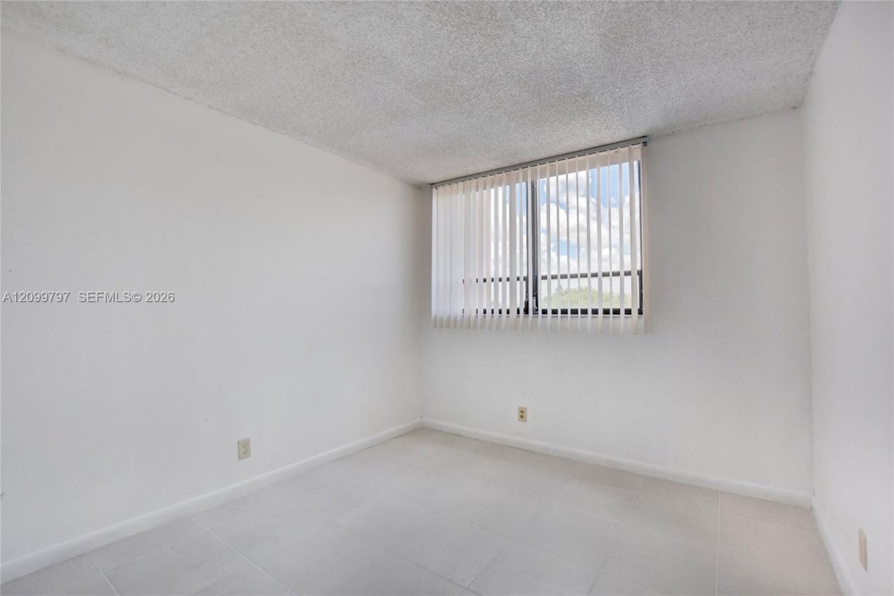 1750 N Congress Ave , Unit 401, West Palm Beach, FL 33401 Photo