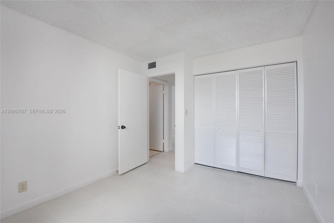 1750 N Congress Ave , Unit 401, West Palm Beach, FL 33401 Photo