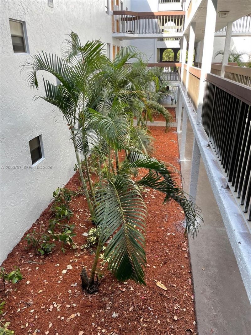 1750 N Congress Ave , Unit 401, West Palm Beach, FL 33401 Photo