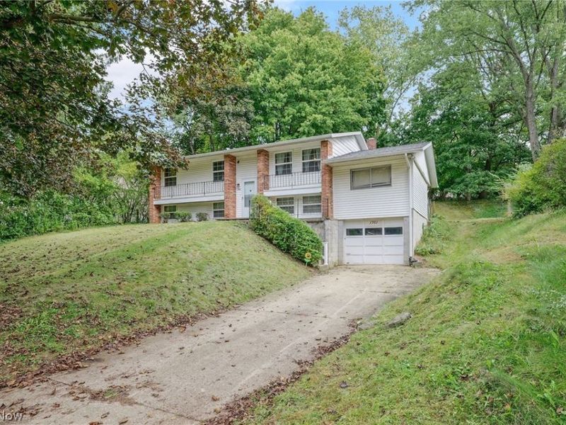 1761 Woodcrest Drive, Wooster, OH 44691 Photo 1