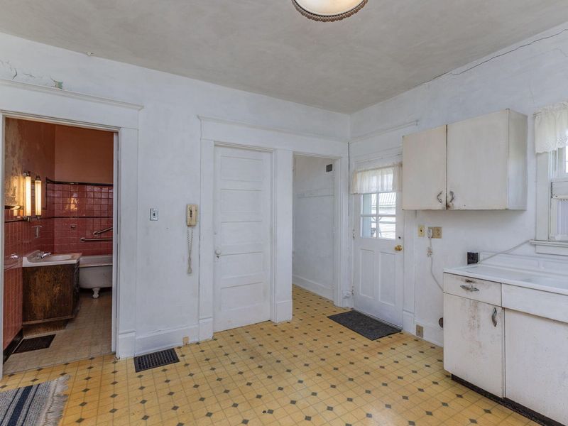 524 Wayne Avenue, Greenville, OH 45331 Photo 12