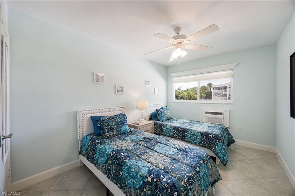 421 12th Ave S, Unit A11, Naples, FL 34102 Photo