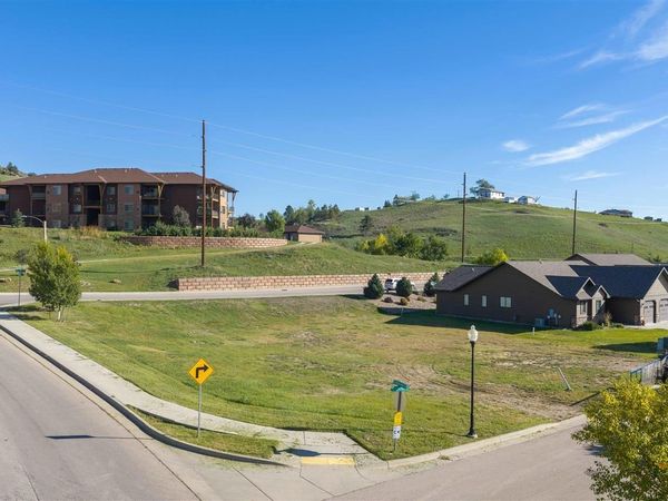 1260 SETTLERS CREEK PL, Rapid City, SD 57701