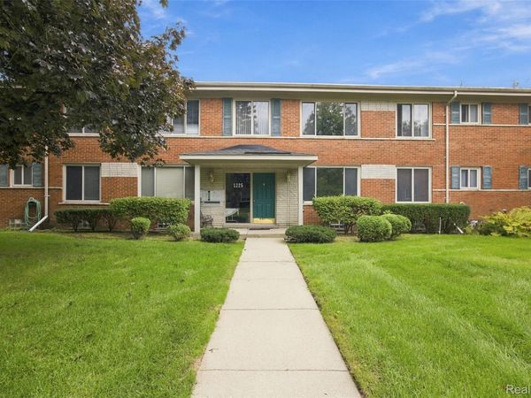 1225 Derby Road, Unit 3, Birmingham, Mi 48009