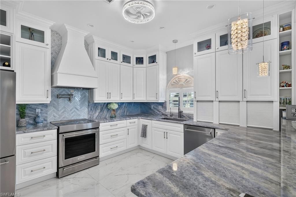 61 Mango St , Fort Myers Beach, FL 33931 Photo