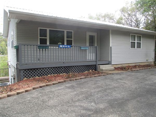 48 Hickory Lane , Holiday Island, AR 72631