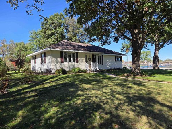 555 N 4th Street, Muscoda, WI 53573