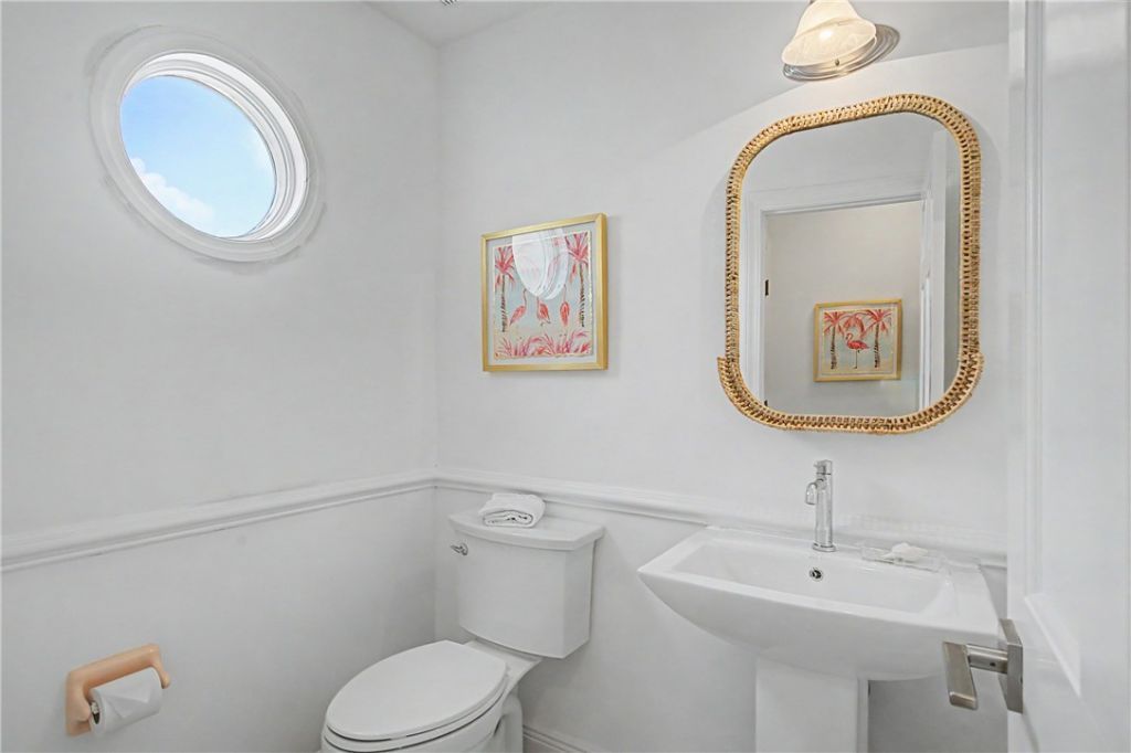 560 N Monterey Drive, Indian River Shores, FL 32963 Photo