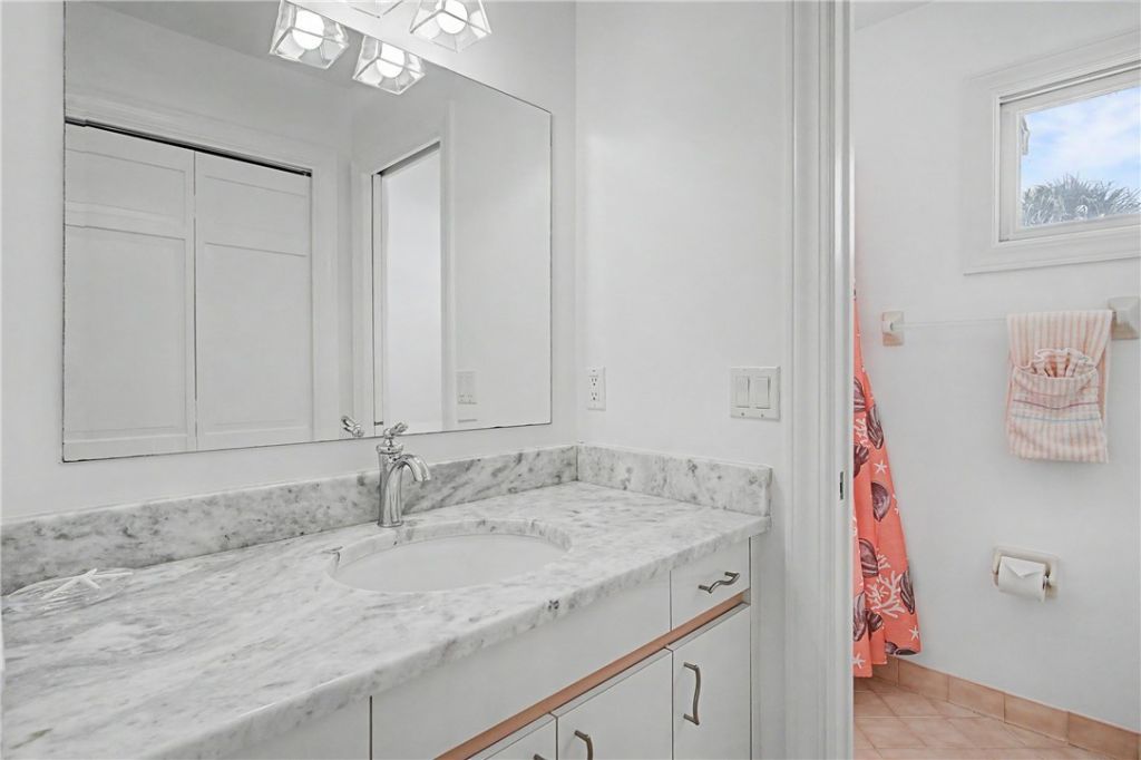 560 N Monterey Drive, Indian River Shores, FL 32963 Photo