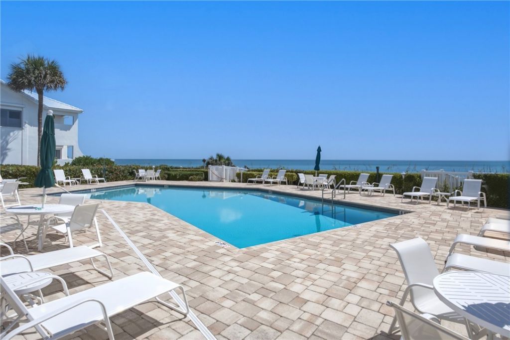 560 N Monterey Drive, Indian River Shores, FL 32963 Photo