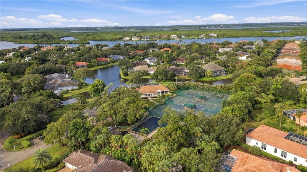 560 N Monterey Drive, Indian River Shores, FL 32963 Photo