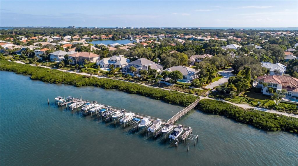 560 N Monterey Drive, Indian River Shores, FL 32963 Photo