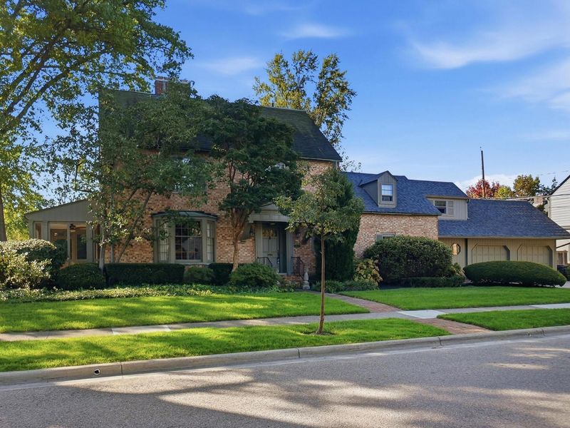 2375 Andover Road, Upper Arlington, OH 43221 Photo 1