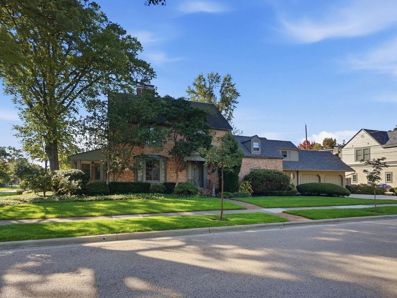 2375 Andover Road, Upper Arlington, OH 43221 Photo 3