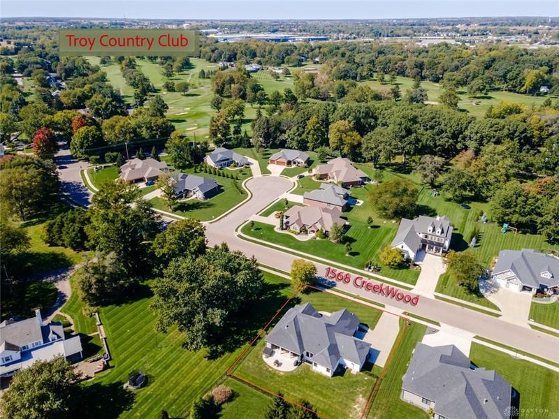 1568 Creekwood Drive, Troy, OH 45373 Photo 5