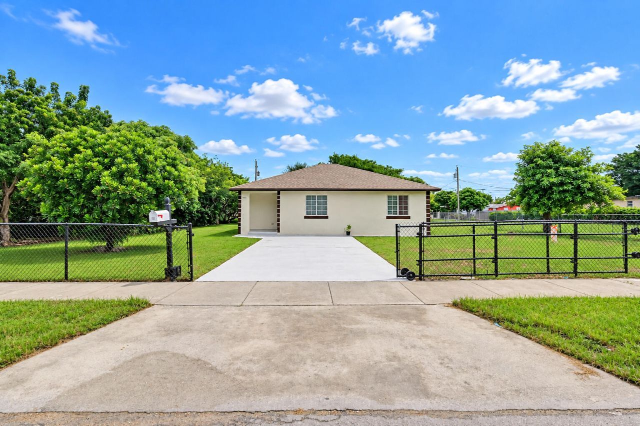 105 NW 5th Avenue, Homestead, FL 33030 Photo
