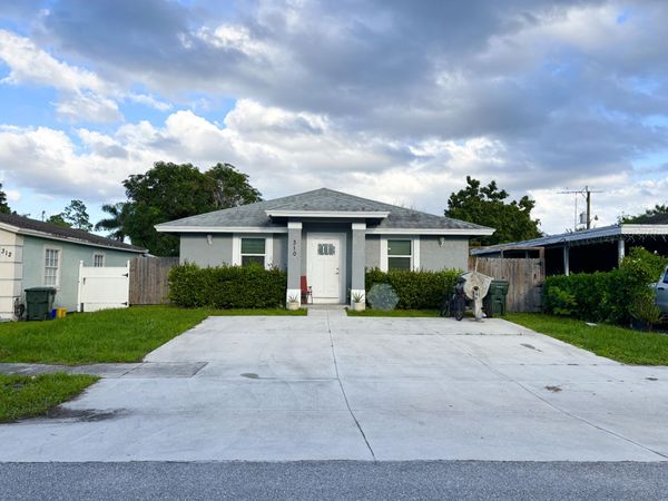 310 JENNINGS Avenue, Greenacres, FL 33463