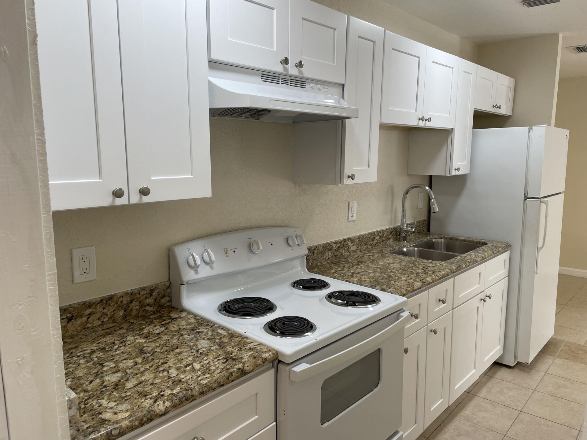 633 10th Street, Unit 1-5, West Palm Beach, FL 33422 Photo