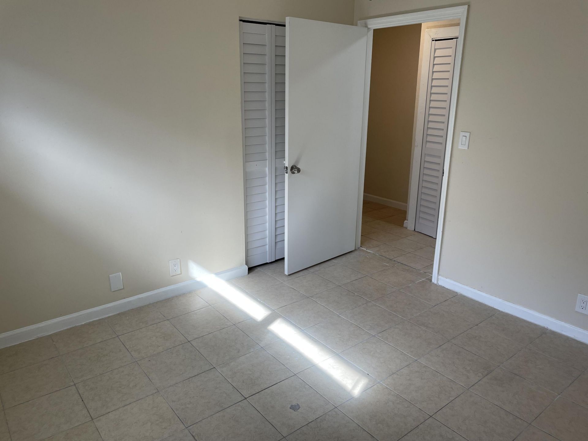 633 10th Street, Unit 1-5, West Palm Beach, FL 33422 Photo