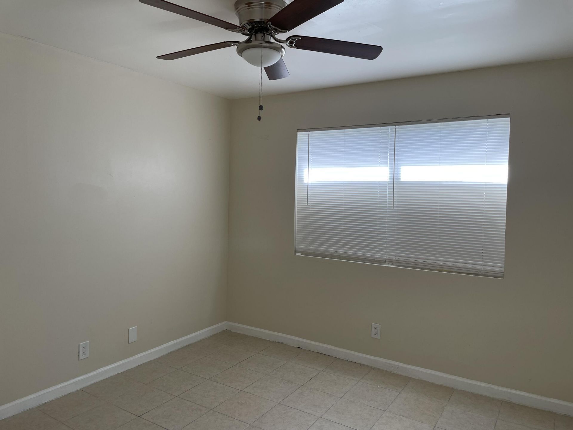 633 10th Street, Unit 1-5, West Palm Beach, FL 33422 Photo