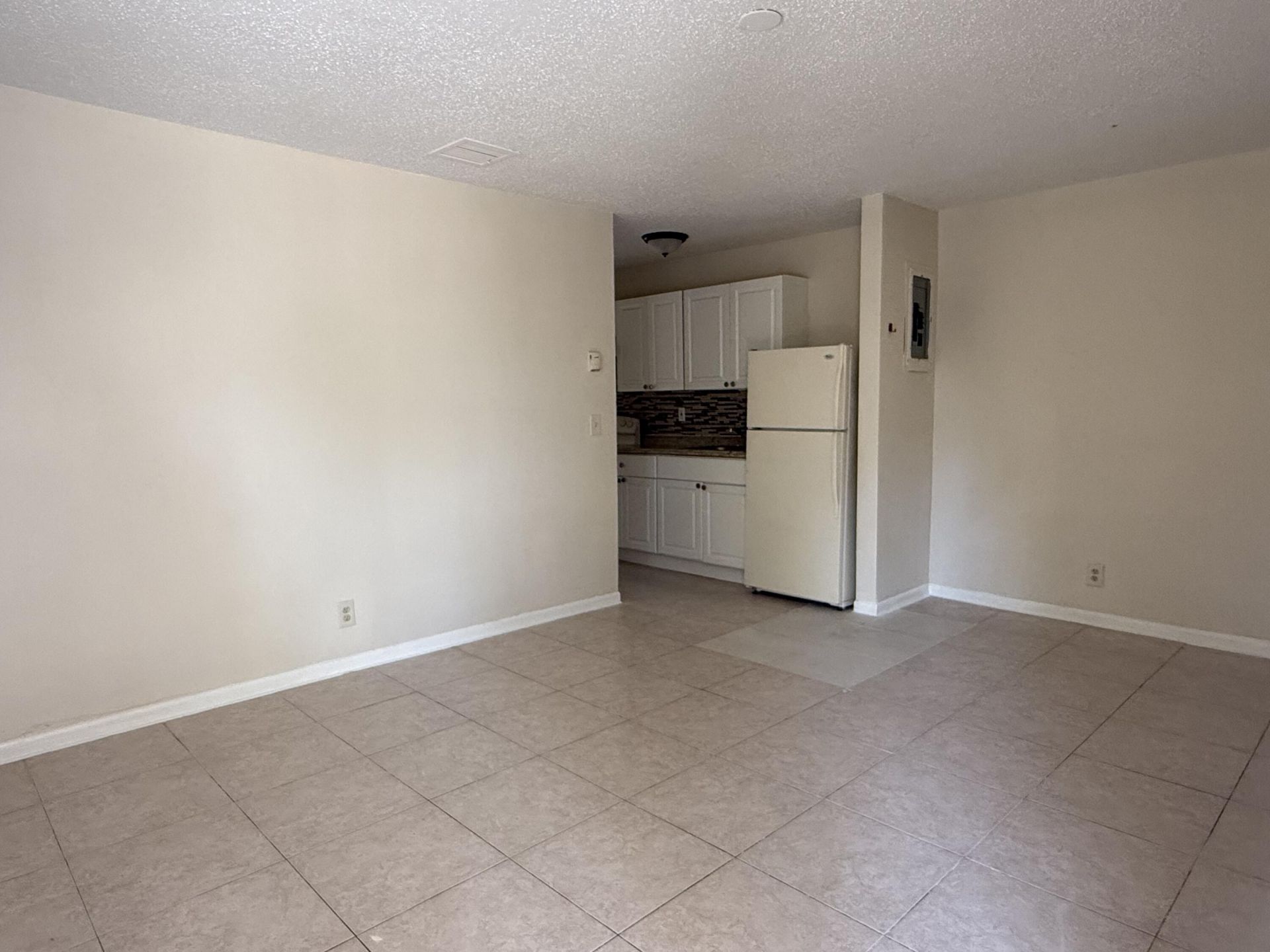 633 10th Street, Unit 1-5, West Palm Beach, FL 33422 Photo