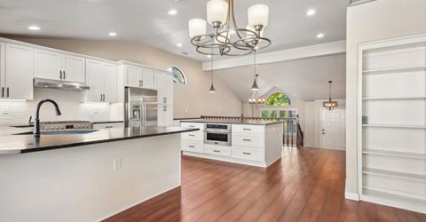 129 Chesterfield Way, Folsom, CA 95630 Photo