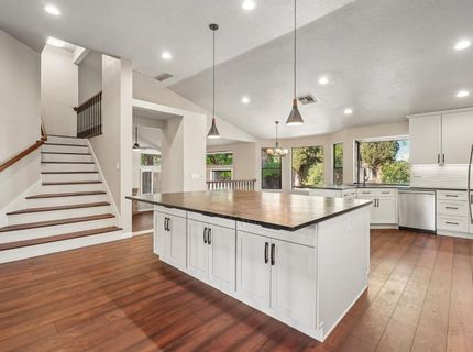 129 Chesterfield Way, Folsom, CA 95630 Photo